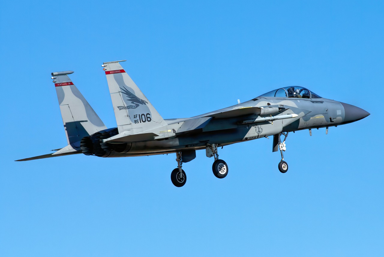 绑卡微信号买卖：实名账号在金融领域中的应用